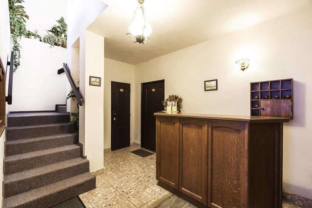 Pension U Dvou čápů Chocerady Exterior foto